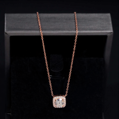 Round Shape Moissanite Pendant Necklaces