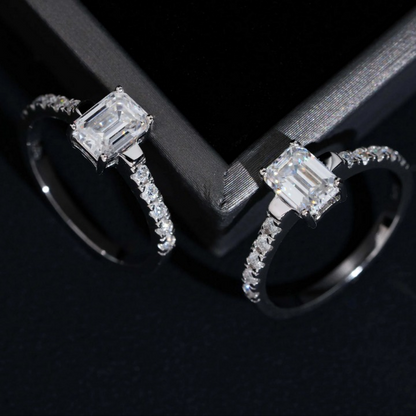 Elegant Silver Moissanite Ring