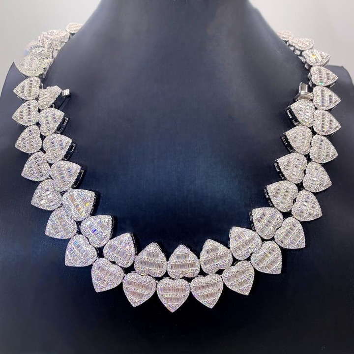 Shining Heart Shape Moissanite Cuban Chain