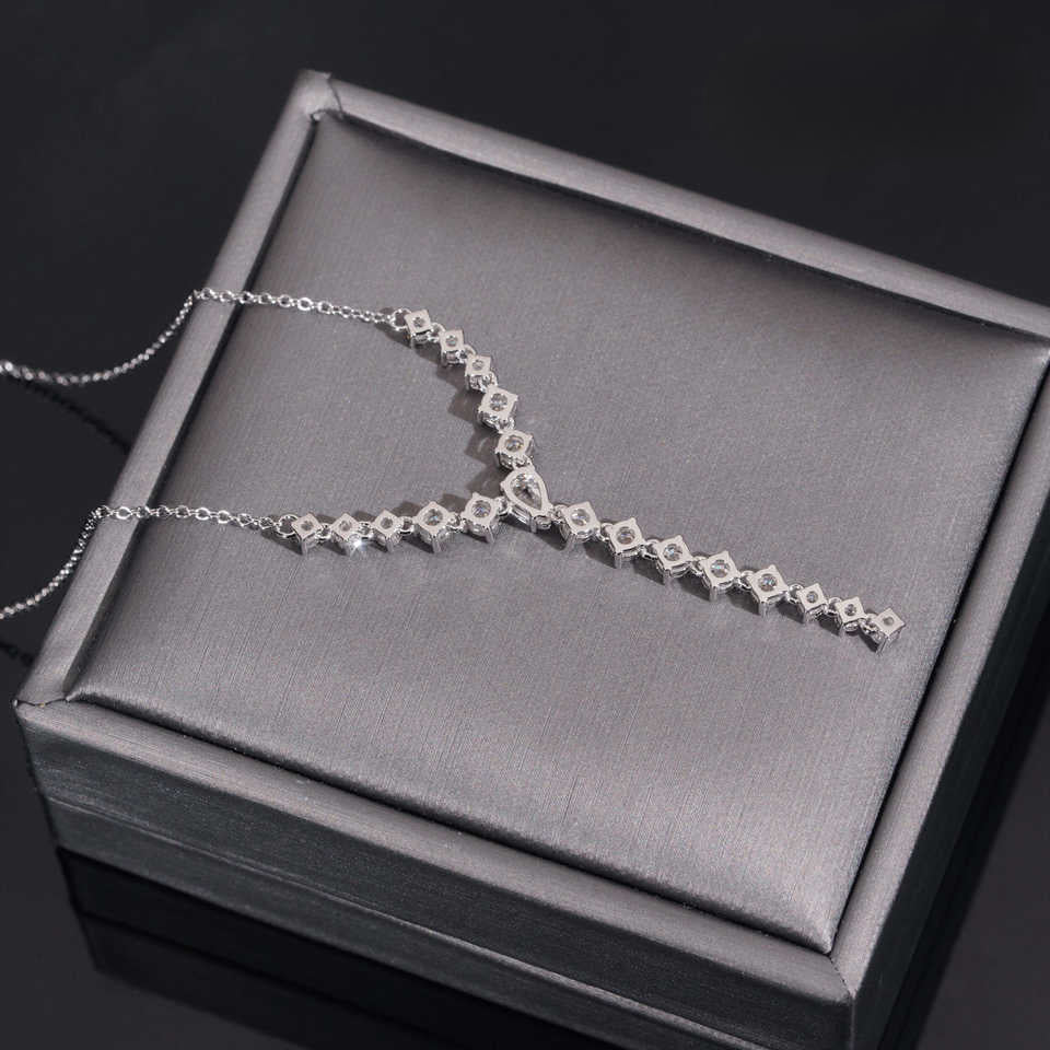 GRA Certificated Elegant Women Necklace